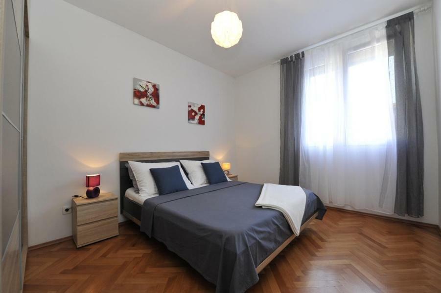 Apartman Mirakul สปลิท ภายนอก รูปภาพ
