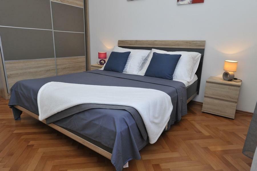 Apartman Mirakul สปลิท ภายนอก รูปภาพ